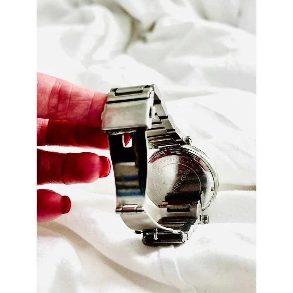Michael Kors Skylar SilverTone Watch Roman Numeral Dial Stainless Steel Bracelet